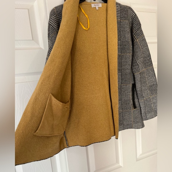 Bartolini Cashmere/Wool Blend Plaid Open Front Hooded Cardigan Sweater - Picture 13 of 14